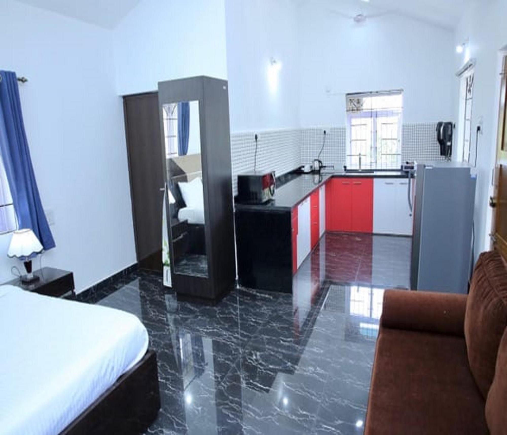 Lar Amorosa Boutique Hotel - Goa Калангут Экстерьер фото