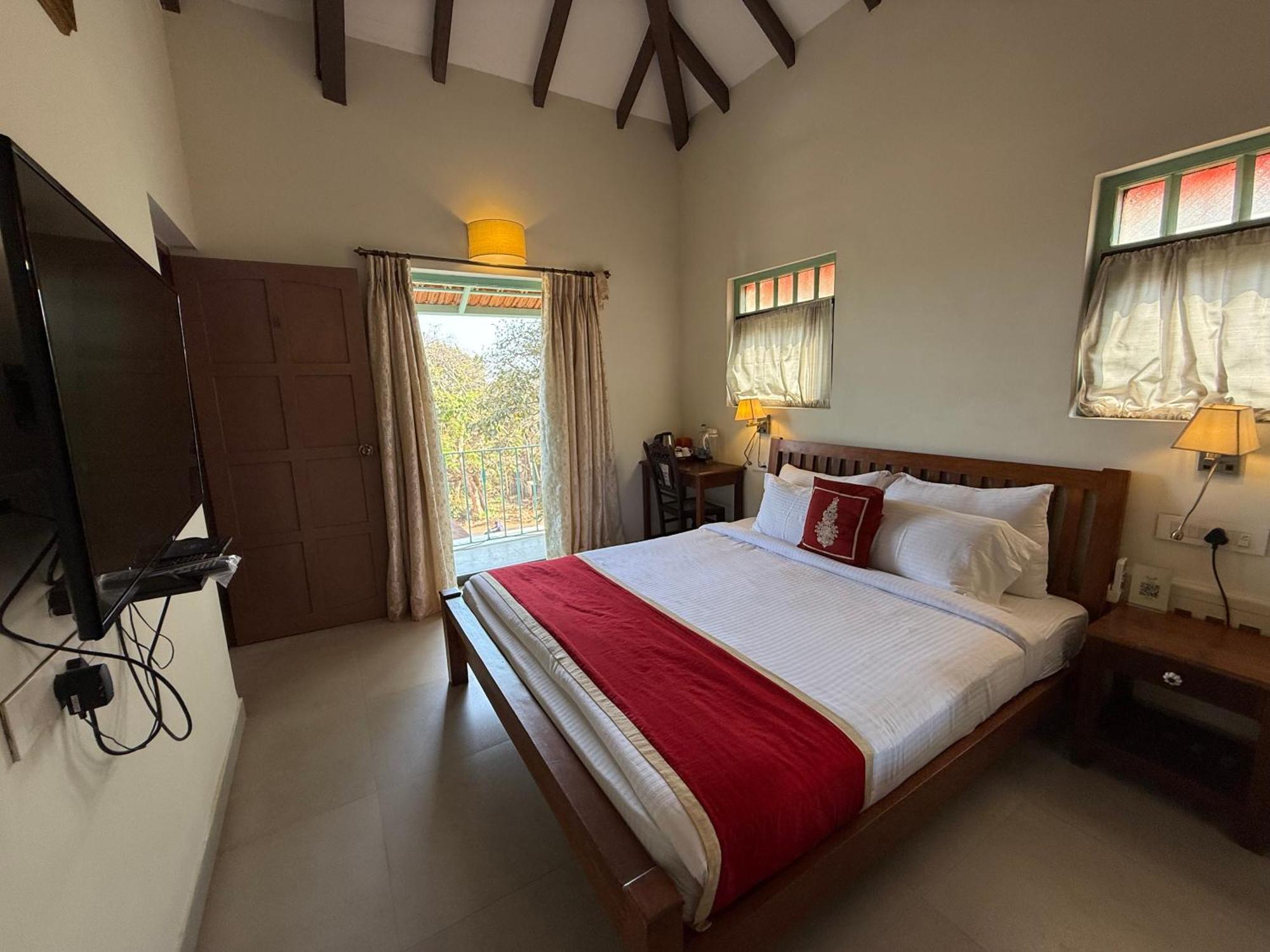 Lar Amorosa Boutique Hotel - Goa Калангут Экстерьер фото